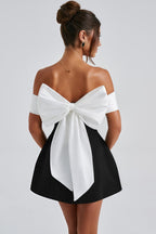 Robe Mini Élégante Della