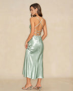 Robe longue A-line verte à bretelles croisées