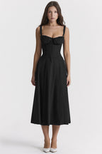 Robe moulante bustier à fleurs et taille découverte