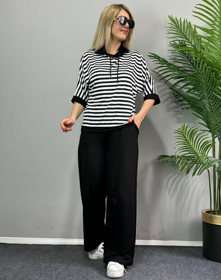 Ensemble chic rayé deux pièces avec haut et pantalon