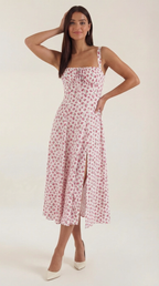 Robe midi fleurie pour femmes, idéale pour les invitées de mariage