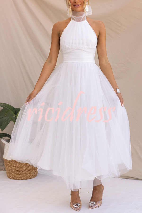Robe longue en tulle à col licou avec détails froncés