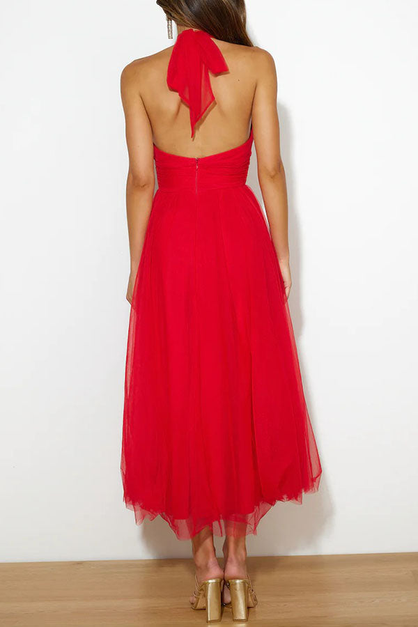 Robe longue en tulle à col licou avec détails froncés