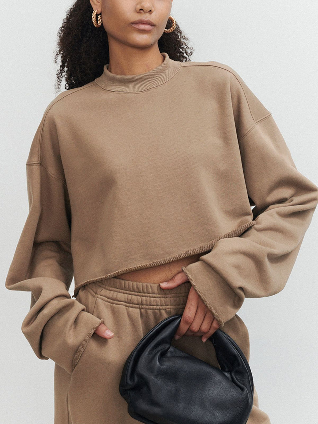 Sweatshirt court confortable pour un style chic décontracté