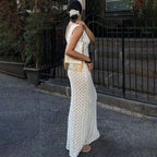 Robe maxi blanche en tricot crochetée à dos ouvert
