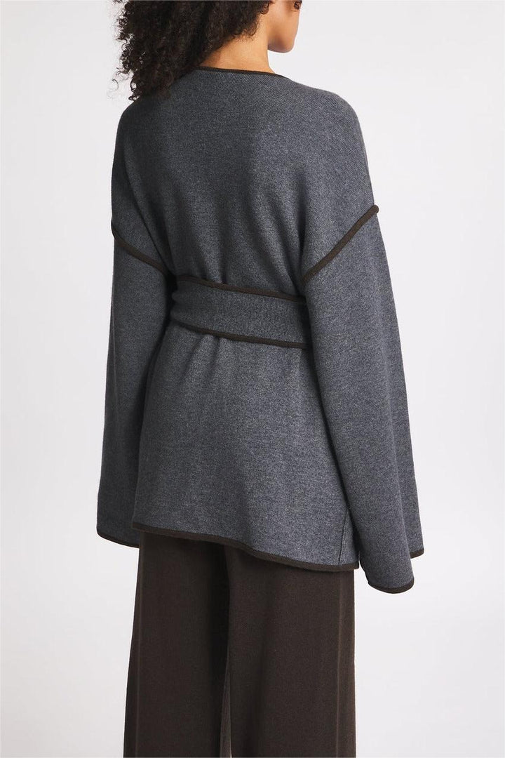Manteau en laine confortable à épaules tombantes avec taille ceinturée
