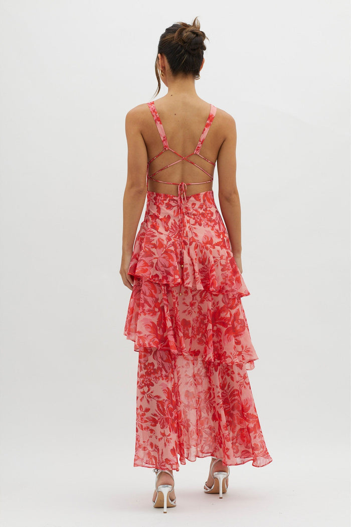 Robe maxi à volants à fines bretelles et imprimé floral pour un look estival aérien