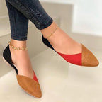 Ballerines femme plates color block portées avec une tenue de ville