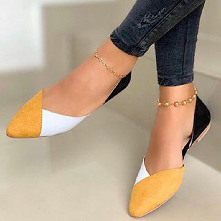 Ballerines femme pointues color block vues de trois quarts