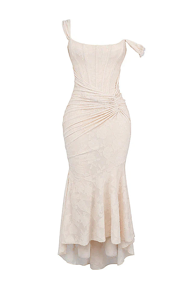 Robe maxi femme élégante adaptée au quotidien et aux événements