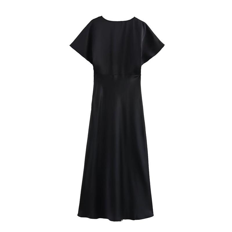 Robe midi en satin noire