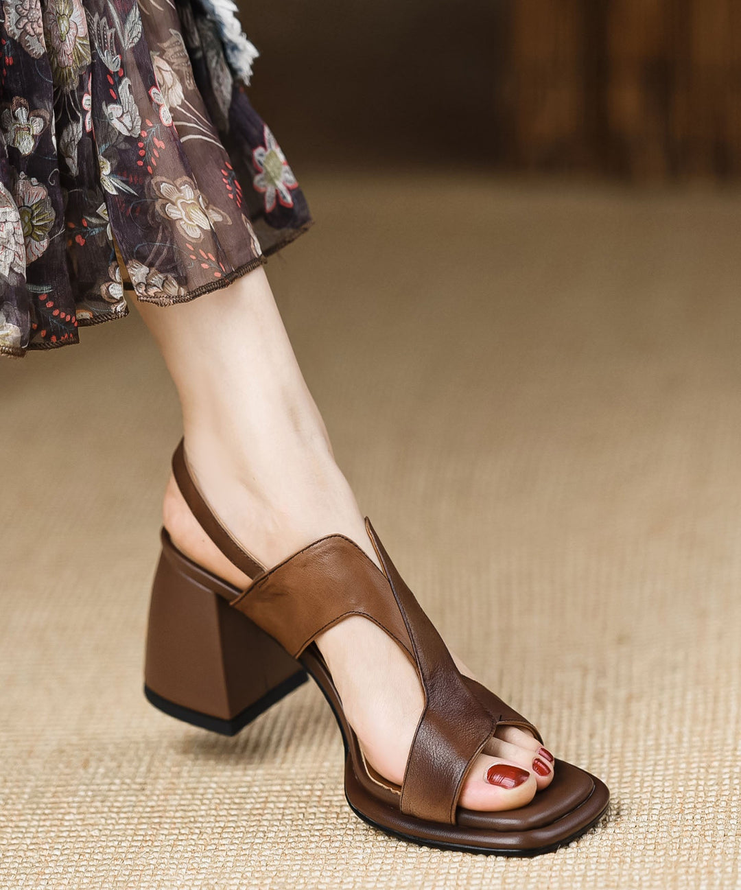 Sandales épaisses à boucle avec bride en simili cuir
