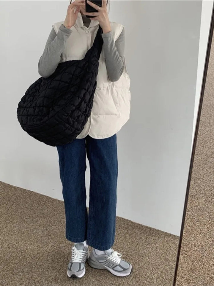 Sac d'épaule en duvet léger pour un voyage stylé