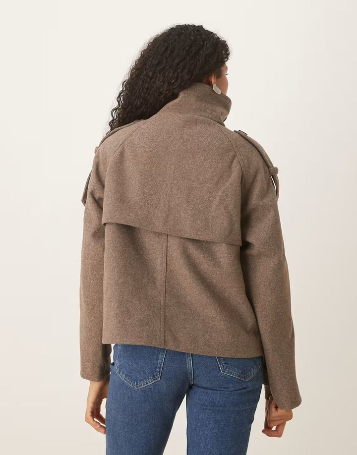 Manteau caban chic en laine pour l'automne