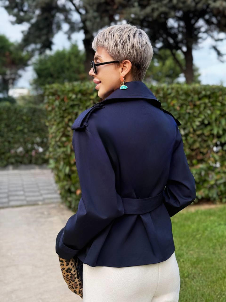 Blazer court ceinturé pour femme