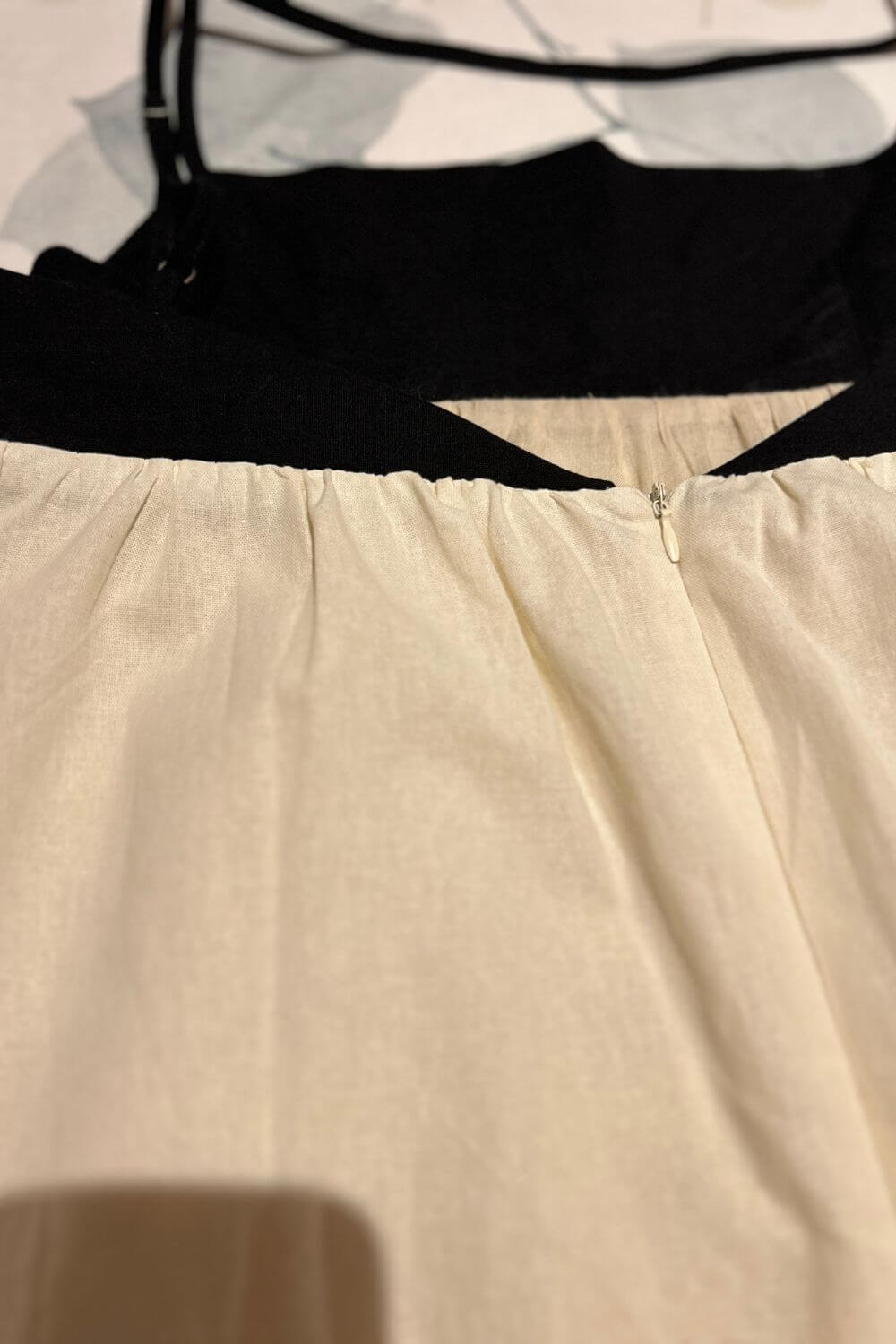 Robe midi ample en mélange lin et coton noir et blanc
