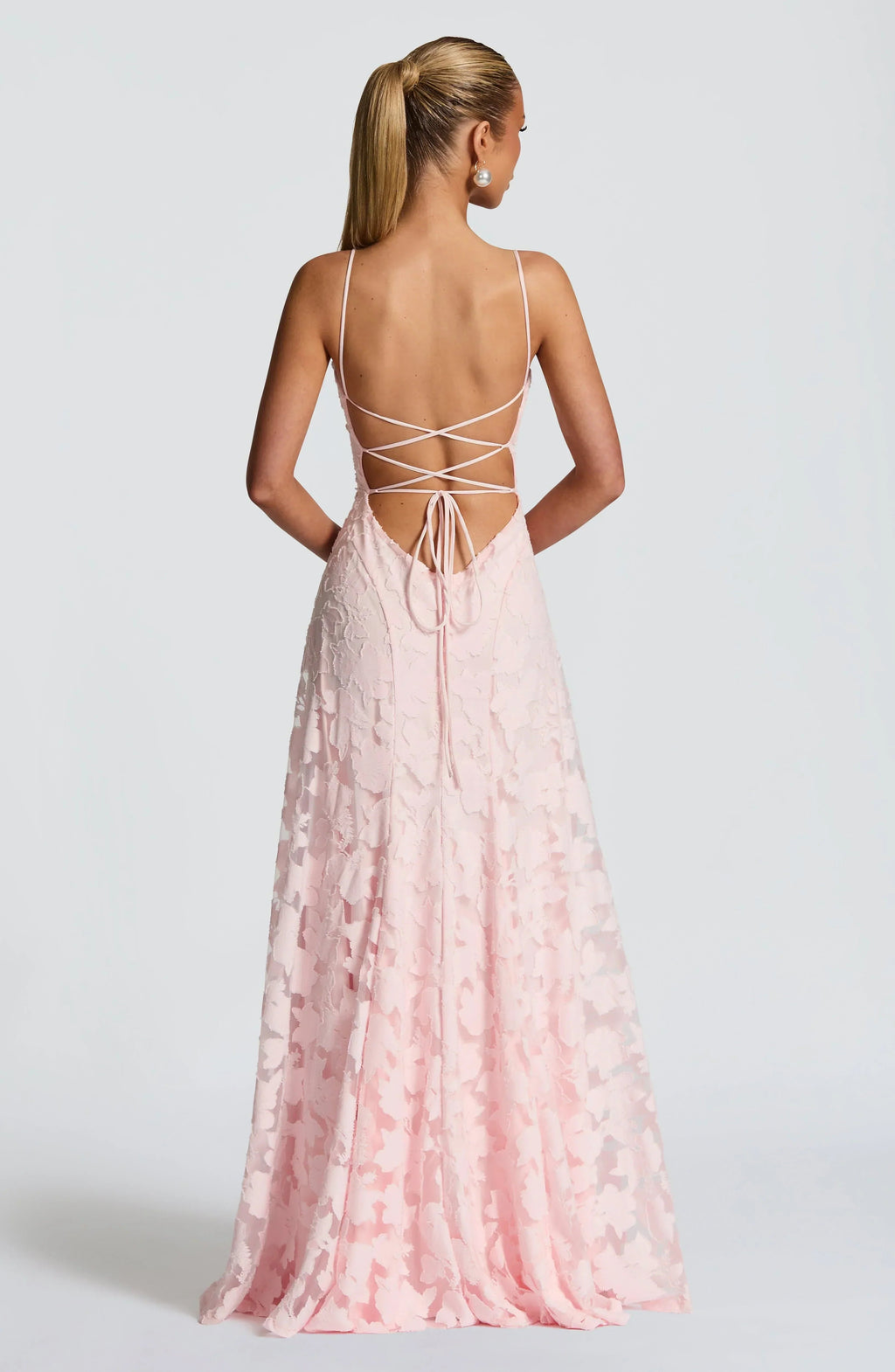 Robe Maxi Louise sans manches avec silhouette fluide