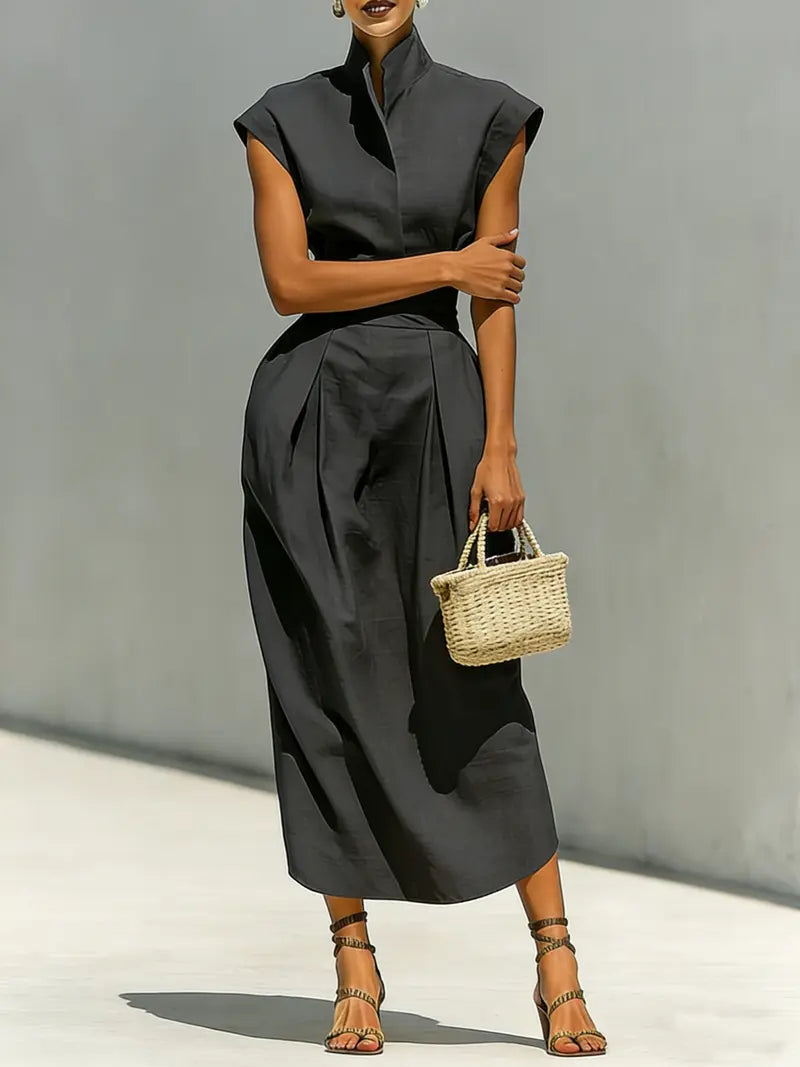 Robe Midi Structurée avec Col Haut et Ourlet Plissé