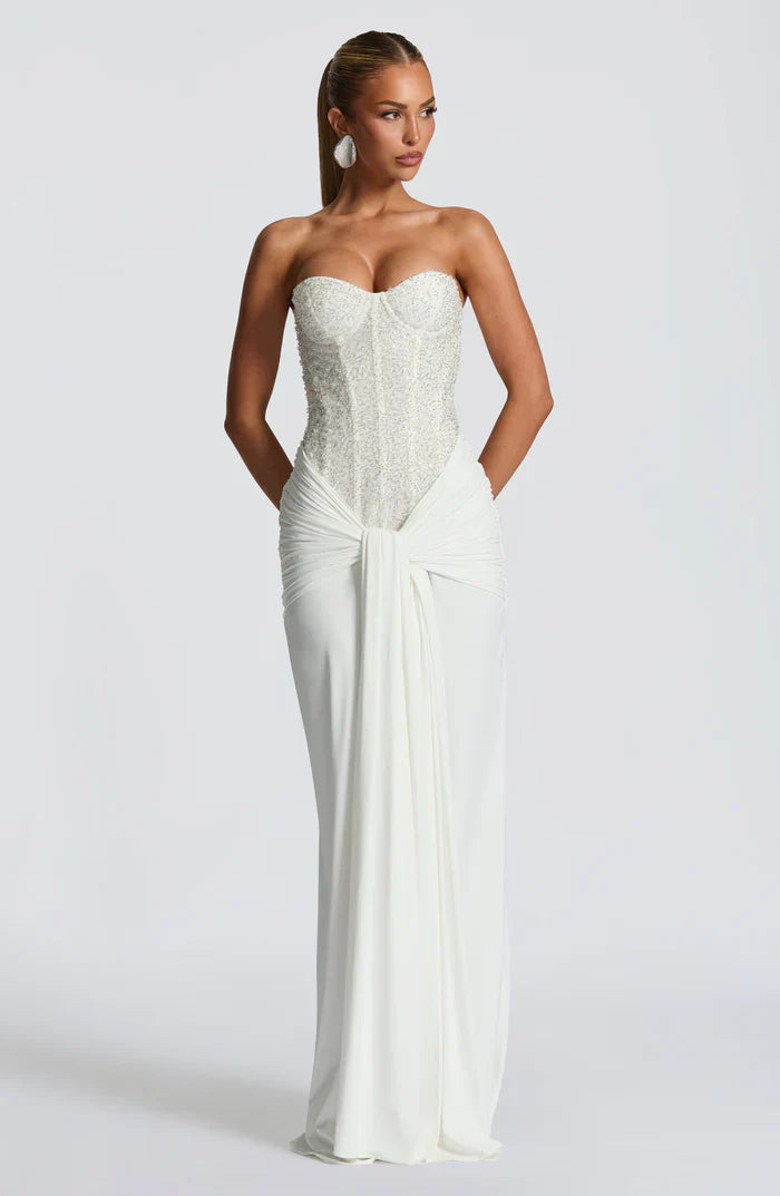Robe Maxi Fluide Carina à Silhouette Élégante