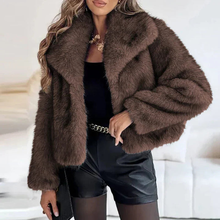 Veste courte en fausse fourrure luxueuse – Chic et confortable
