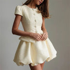 Ensemble deux pièces chemise à manches bouffantes et jupe bulle