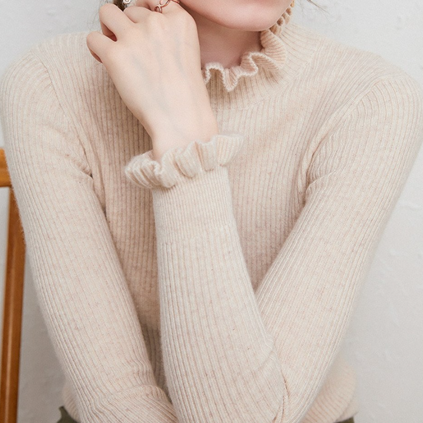 Pull en maille col roulé confortable avec bordure à volants féminine