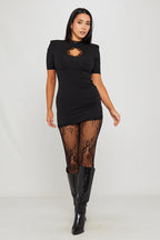 Robe mini noire en dentelle avec découpe œillet