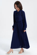 Robe à manches bouffantes en chiffon plissé