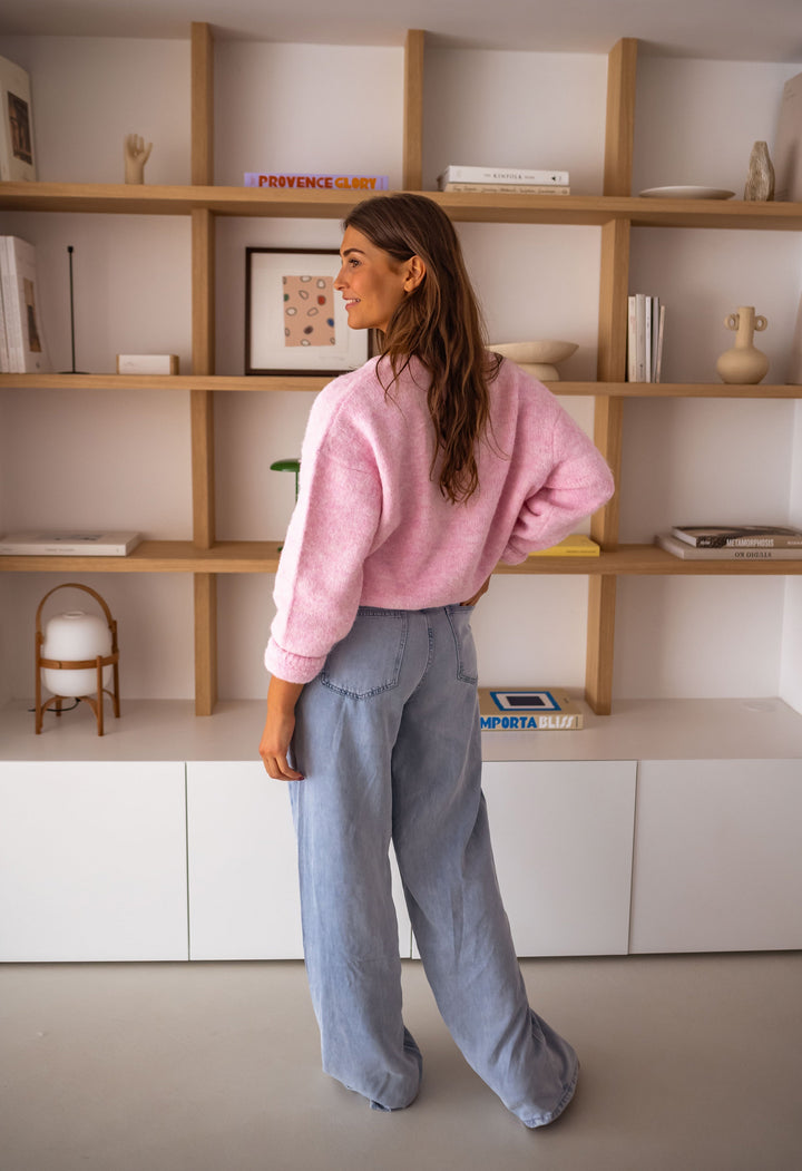 Cardigan matelassé chic rose pour looks superposés