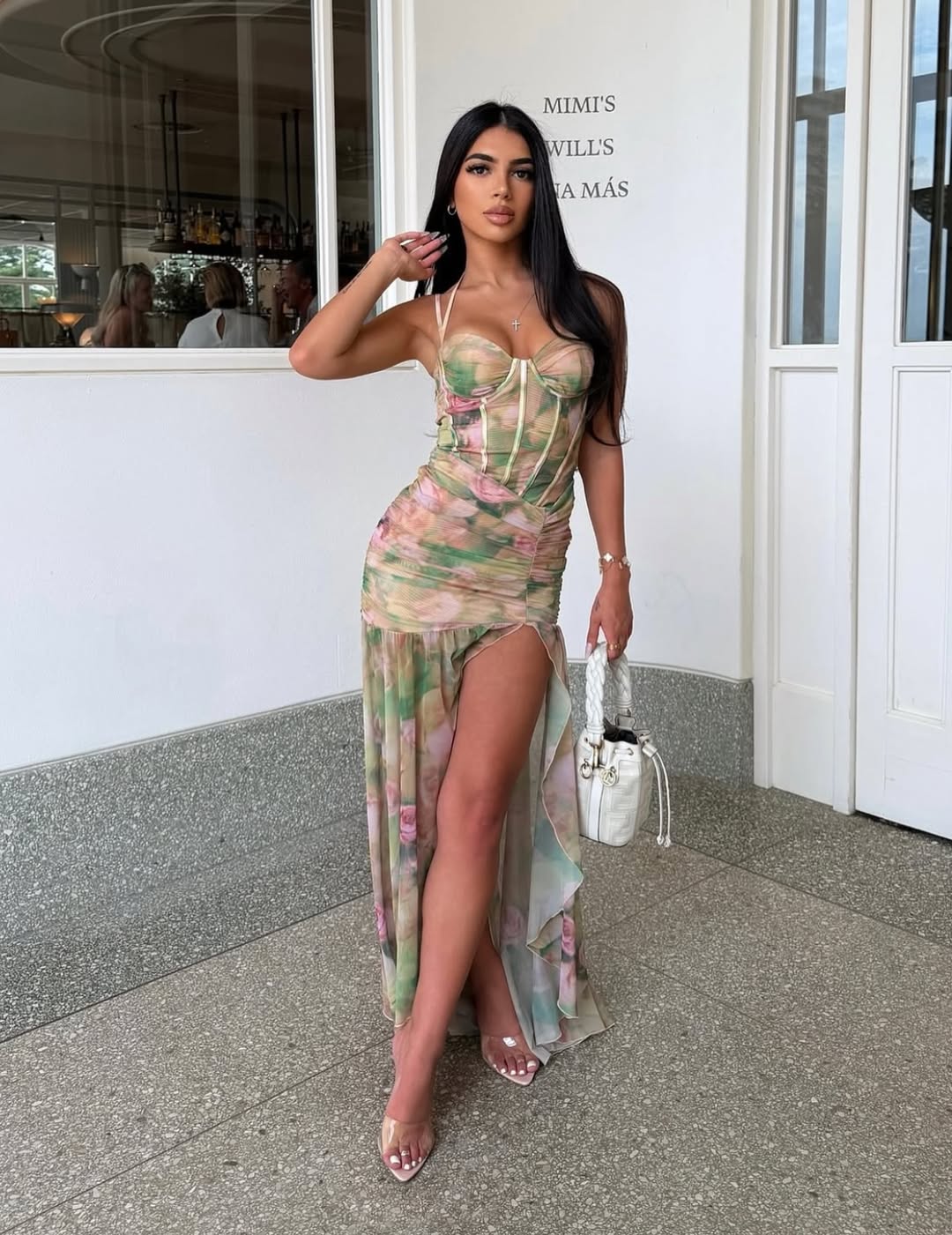 Robe longue élégante sans manches Rabella