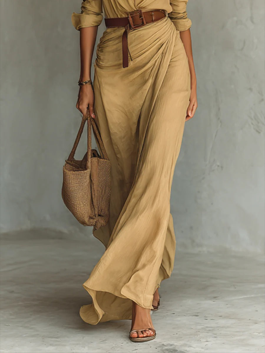Robe longue élégante sur mesure à manches longues avec col à revers