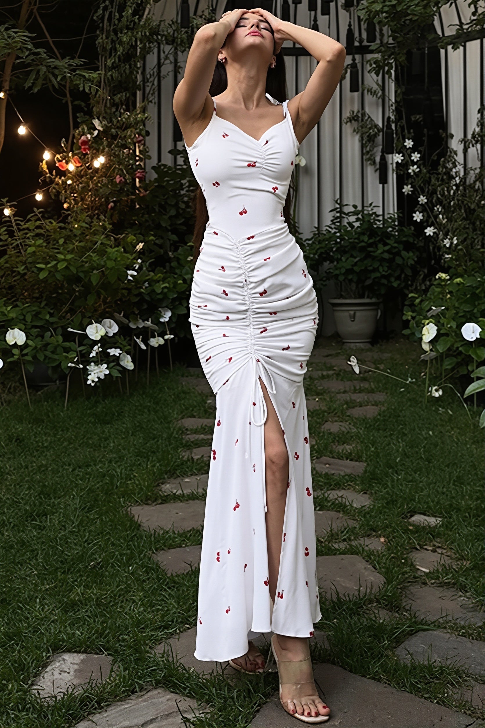 Vue de dos de la robe longue moulante imprimée pour femme