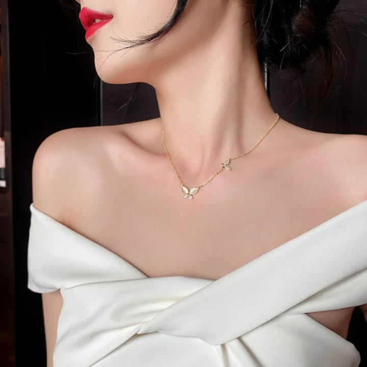 Alice Leroy® | Collier en or avec pendentif en forme de papillon