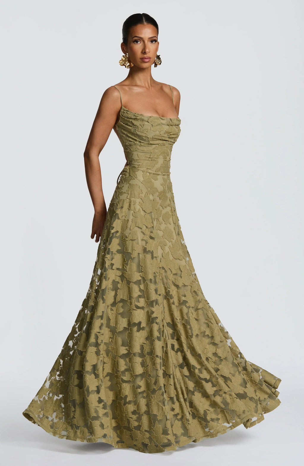 Robe Maxi Louise sans manches avec silhouette fluide