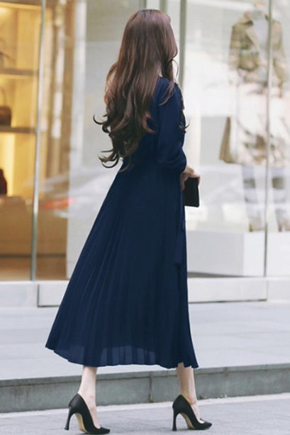 Robe à manches bouffantes en chiffon plissé