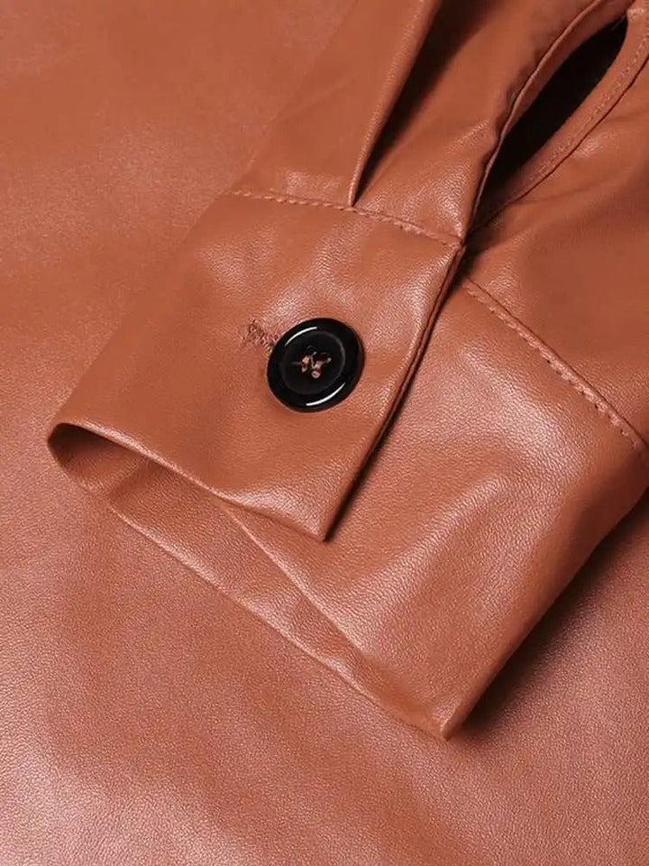 Veste aviateur vintage en cuir avec col à revers et fermeture à boutons