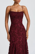 Robe Maxi Louise sans manches avec silhouette fluide
