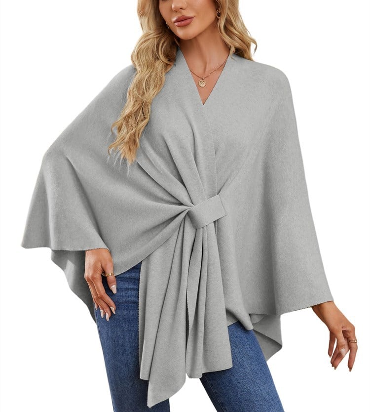 Poncho châle doux et élégant pour des couches confortables et chics