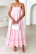Robe longue à bretelles spaghetti brodée de fleurs