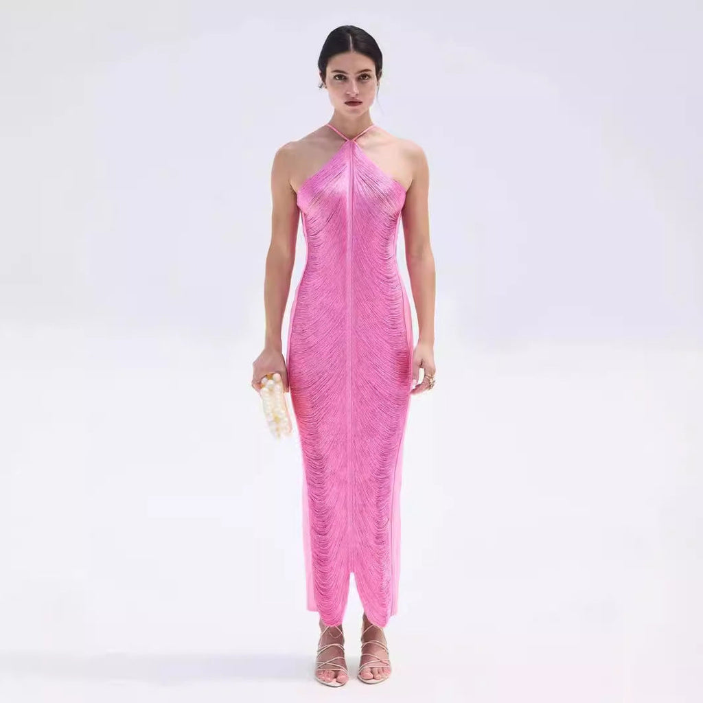Robe longue élégante pour femme avec col sophistiqué et fente