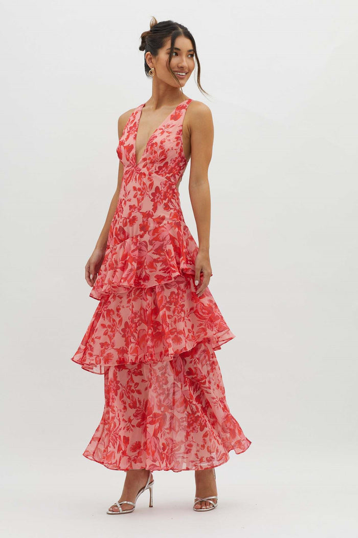 Robe maxi à volants à fines bretelles et imprimé floral pour un look estival aérien