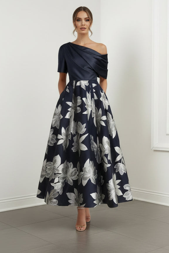 Robe de mère de la mariée à fleurs imprimées asymétrique en ligne A