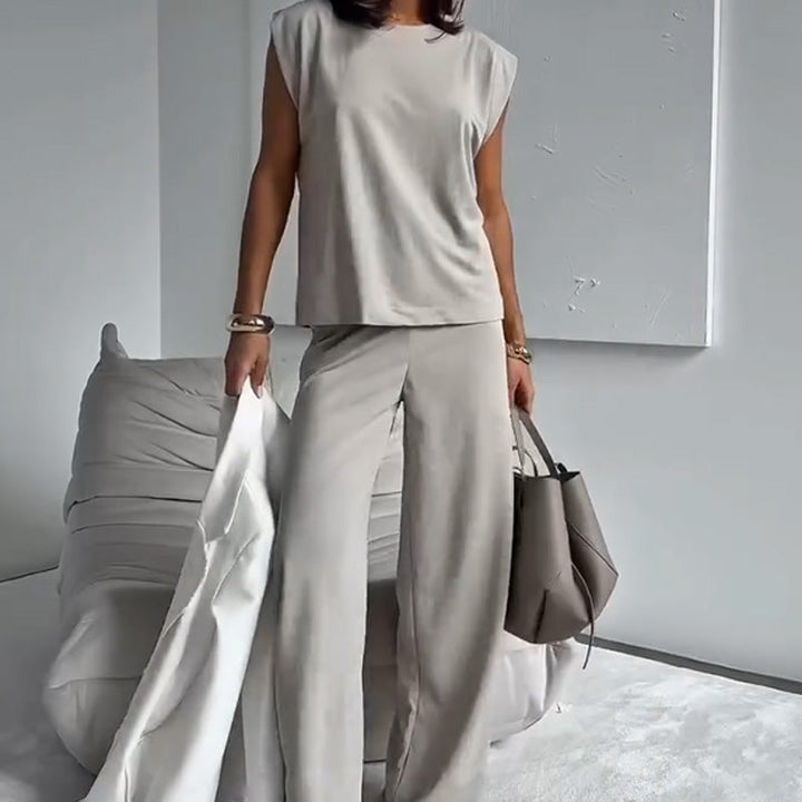 Ensemble décontracté chic deux pièces : t-shirt et pantalon à jambes larges
