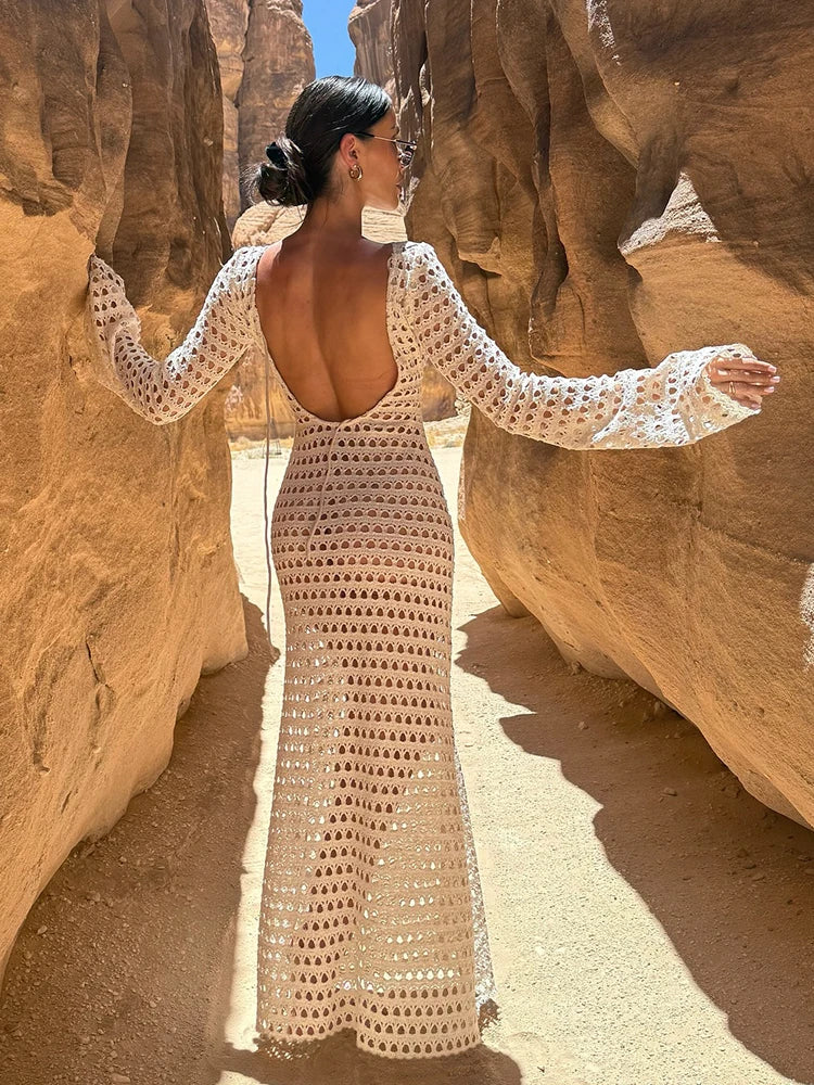 Robe Longue en Crochet Sans Dos avec Manches Longues Transparentes