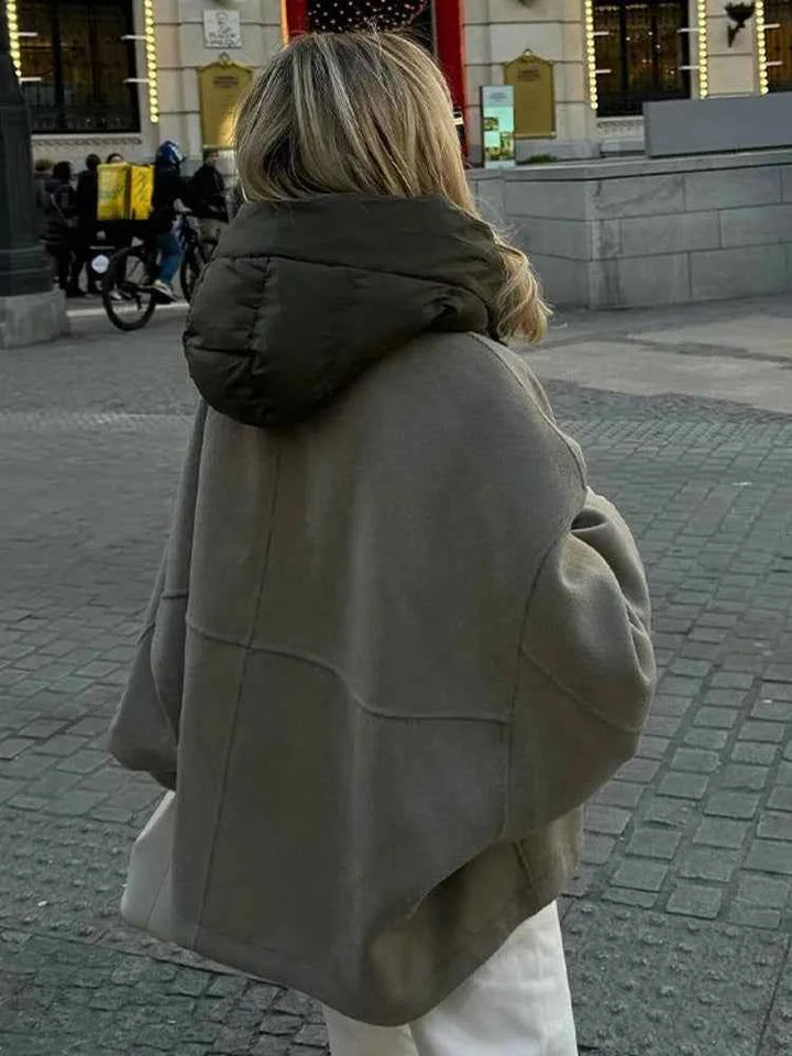 Veste matelassée à capuche surdimensionnée et confortable