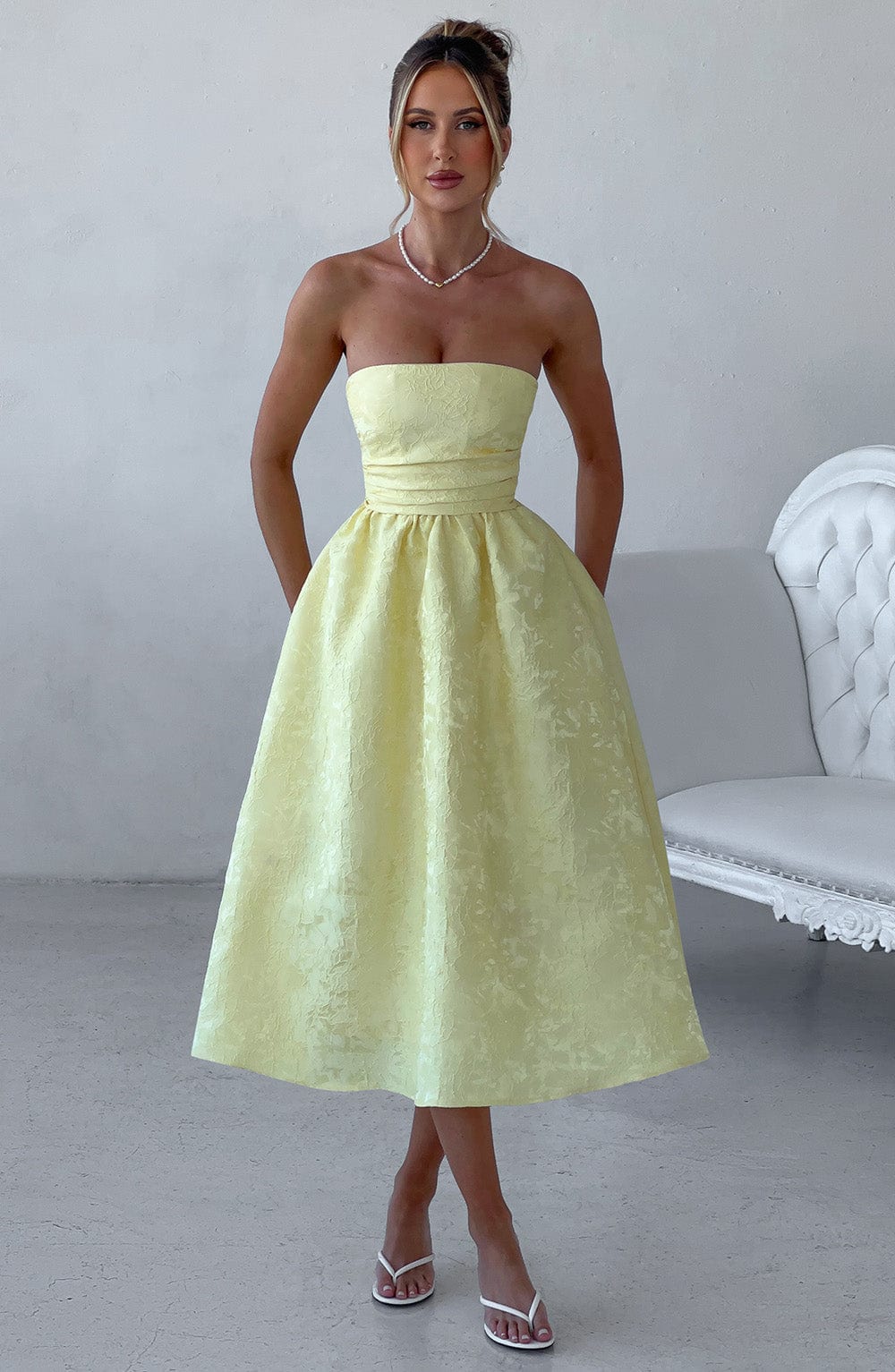 Robe midi bustier en jacquard floral citron