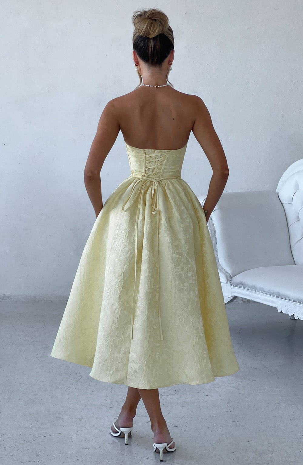 Robe midi bustier en jacquard floral citron