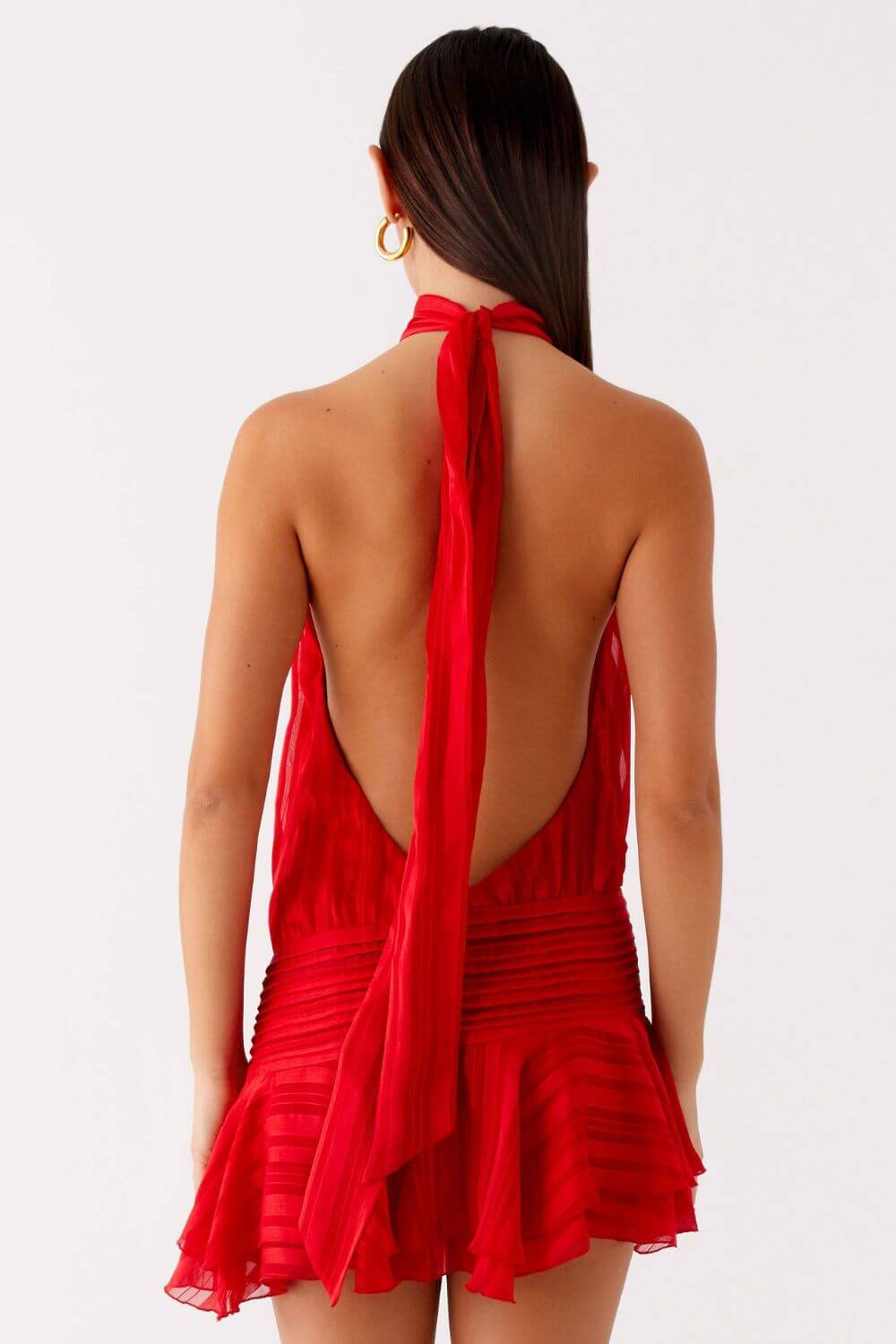Robe courte drapée en satin avec col