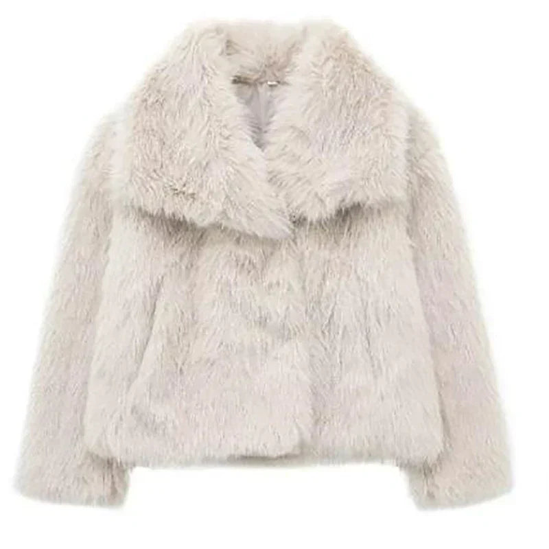 Veste courte en fausse fourrure luxueuse – Chic et confortable