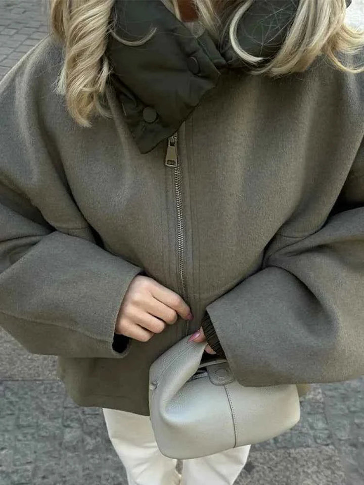 Veste matelassée à capuche surdimensionnée et confortable